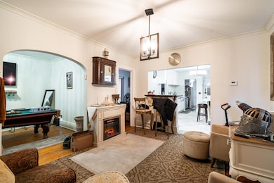 330 E Locust St, Milwaukee, WI 53212 - photo 4