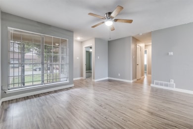 3336 Pacesetter Dr, Dallas, TX 75241 - photo 6