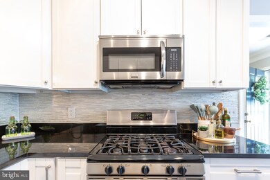 21834 Elkins Terrace unit 48, Sterling, VA 20166 - photo 7