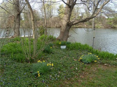 112 Maple Dr, Edinboro, PA 16412 - photo 2