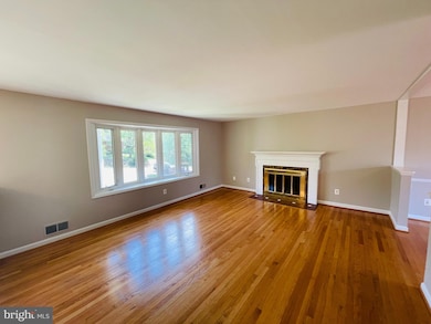 3808 Lacy Blvd, Falls Church, VA 22041 - photo 3