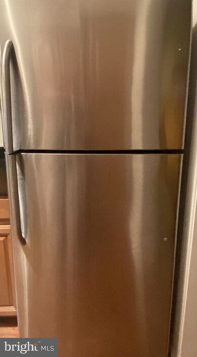 3330 Spring Ln unit D10, Baileys Crossroads, VA 22041 - photo 6