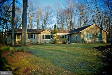 3525 Barkley Dr, Fairfax, VA 22031 - photo 2