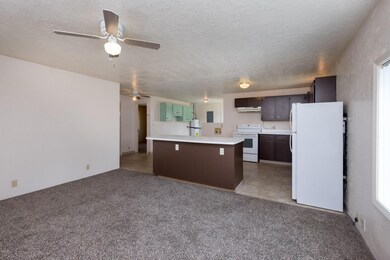 1925 SE 3rd St, Lincoln City, OR 97367 - photo 3