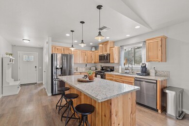 batch_03-1184NEBeaconDr-010