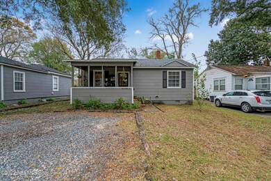 1139 Wycoff Ave, Jacksonville, FL 32205 - photo 3
