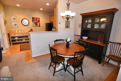 8737 Orchard Green Ct, Odenton, MD 21113 - photo 3