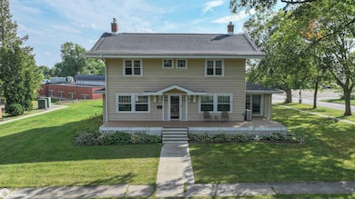 1004 2nd Ave, Ackley, IA 50601 - photo 2