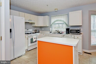 2708 Mapleview Ct, Odenton, MD 21113 - photo 7