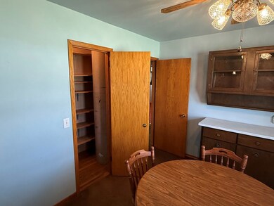 205 N Campbell St, Edina, MO 63537 - photo 7