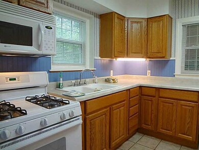 3108 Cedarbrook Ave, Lansing, MI 48910 - photo 6