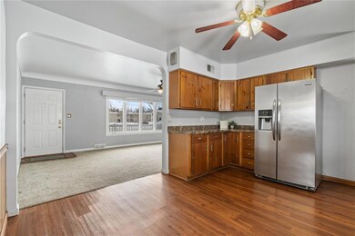 3750 Johnson Ave NW, Cedar Rapids, IA 52405 - photo 7