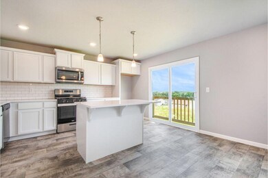 5-STG135-i2280-Kitchen3