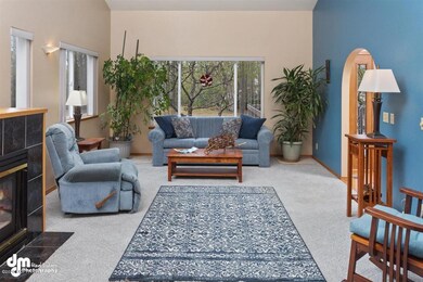 04-Living Room_DMD_6662