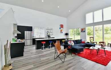 1021 Gardner St E, Wayzata, MN 55391 - photo 3