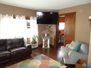 112 E 7th St, Sanborn, IA 51248 - photo 2