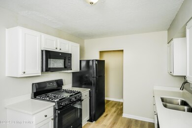020-photo-kitchen-12155935