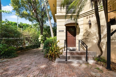 2997 Day Ave, Miami, FL 33133 - photo 2