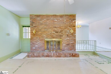 The door on the left leads to the screened porch a