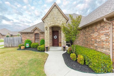 2716 SE 5th St, Moore, OK 73160 - photo 4