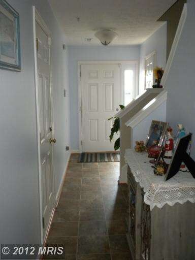 9746 Biggs Rd, Middle River, MD 21220 - photo 4
