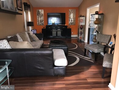 42 Autumn Ln, Levittown, PA 19055 - photo 7