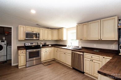 105 Water Way Dr, Clover, SC 29710 - photo 6