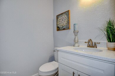 20-Half-Bathroom