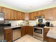 5704 Brewer House Cir unit T-, Rockville, MD 20852 - photo 7