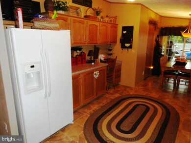 172 Sonnys Ct, Lothian, MD 20711 - photo 3