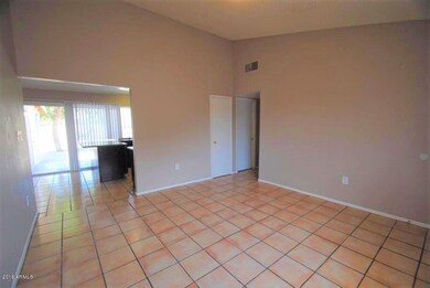 family room 2
