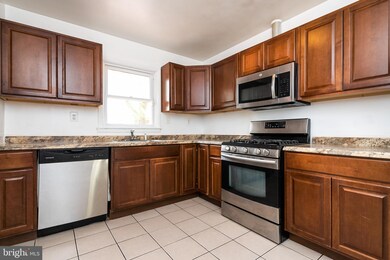 502 Hill Rd, Hyattsville, MD 20785 - photo 4