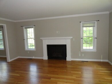 233 Dudley Rd, West Townsend, MA 01474 - photo 4
