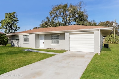 003-photo-front-view-8883150