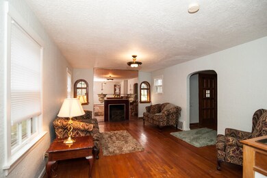 43 N Broad St (6 of 37)