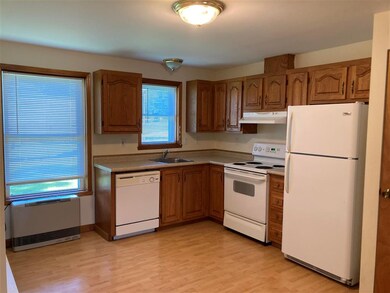 31 Central St, Hillsborough, NH 03244 - photo 3