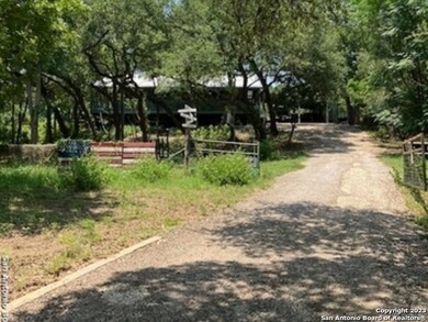 10146 Cedar Crest Dr, Helotes, TX 78023 - photo 4