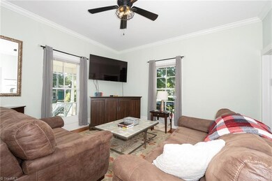 511 Stockton St, Statesville, NC 28677 - photo 7