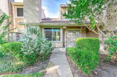 11609 Village Place Dr unit 175, Houston, TX 77077 - photo 3