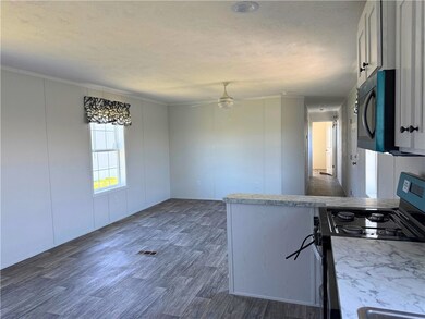 443 Hy-Vue Dr, Saxonburg, PA 16056 - photo 7