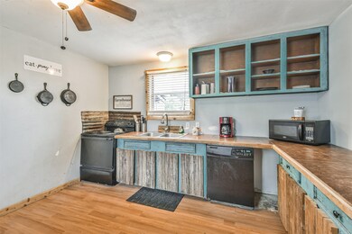 847 County Road 373, Splendora, TX 77372 - photo 6