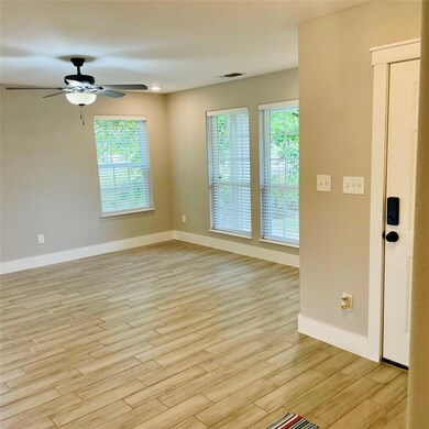 624 W Elm St, Denison, TX 75020 - photo 5