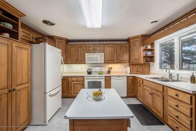 5638 Old Lansing Rd, Lansing, MI 48917 - photo 5