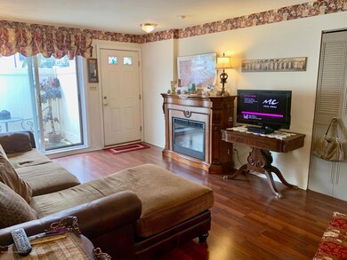 4199 Amboy Rd unit 5A, Staten Island, NY 10308 - photo 5