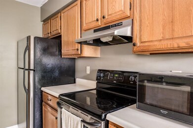 707 Central Ave unit 3, Dover, NH 03820 - photo 3