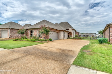 102 Martinique Dr, Madison, MS 39110 - photo 2