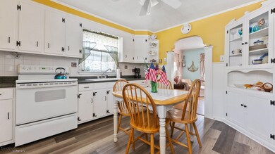 102 W Saint Paul Ave, Wildwood, NJ 08260 - photo 7