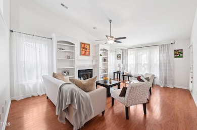 7-web-or-mls-Cottage Ln-S1707-007