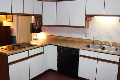 302 Hickory Dr, Manakin Sabot, VA 23103 - photo 7