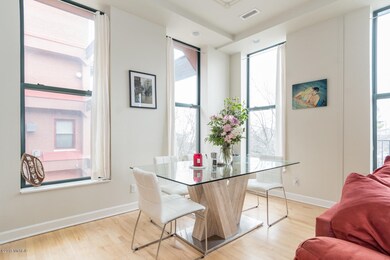 222 N Kalamazoo 270-4